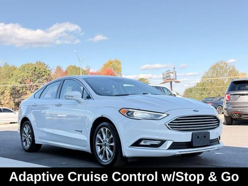 Oxford White 2017 Ford Fusion Hybrid SE