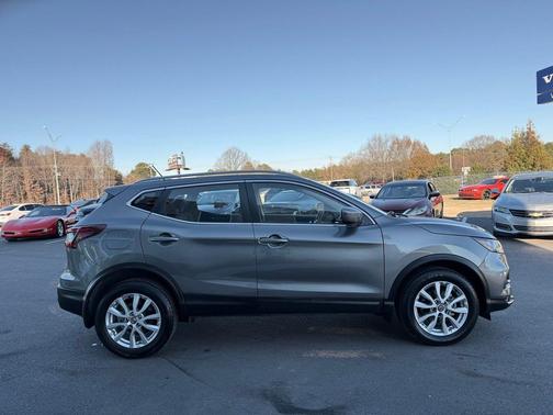 2021 Nissan Rogue Sport SV