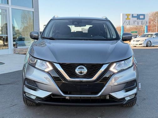 2021 Nissan Rogue Sport SV