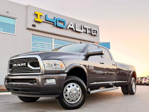 Granite Crystal Metallic Clearcoat 2016 RAM 3500 Longhorn