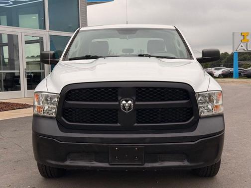Bright White Clearcoat 2019 RAM 1500 Tradesman