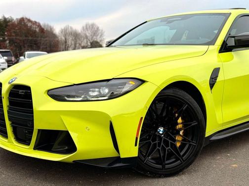 Sao Paulo Yellow 2022 BMW M4 Competition