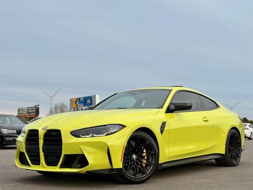Sao Paulo Yellow 2022 BMW M4 Competition