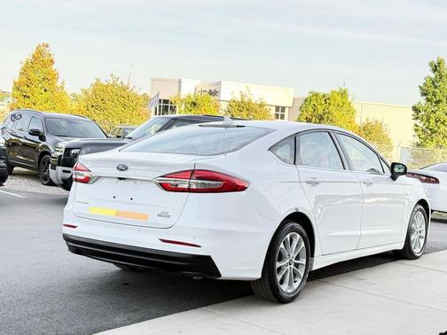 Oxford White 2020 Ford Fusion Hybrid SE