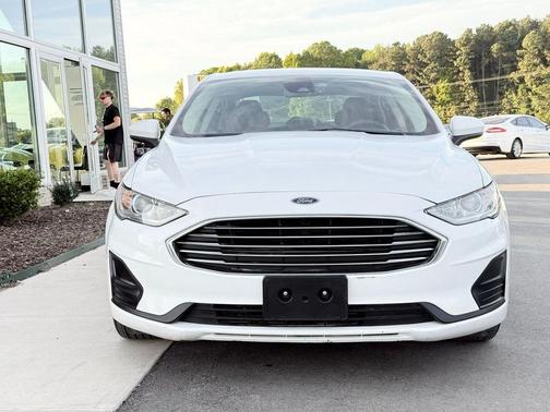 Oxford White 2020 Ford Fusion Hybrid SE