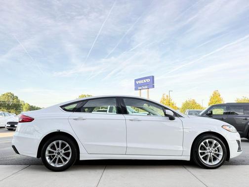 Oxford White 2020 Ford Fusion Hybrid SE