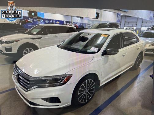2022 Volkswagen Passat 2.0T Limited Edition
