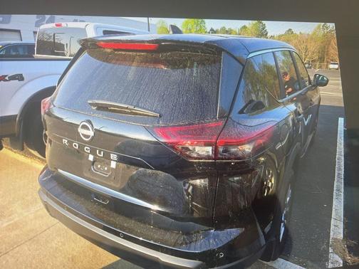 Super Black 2025 Nissan Rogue S