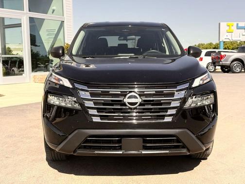 Super Black 2025 Nissan Rogue S