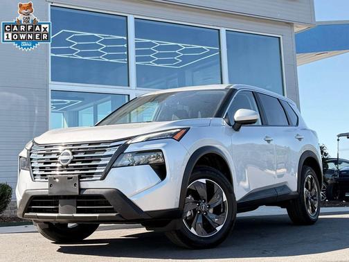 Brilliant Silver Metallic 2024 Nissan Rogue SV SUV