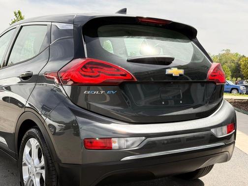 Nightfall Gray Metallic 2018 Chevrolet Bolt EV LT