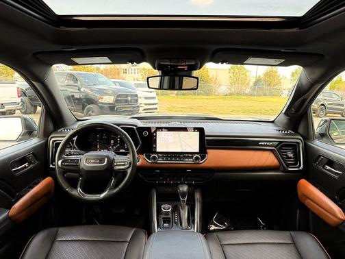 Sterling Metallic 2023 GMC Canyon AT4