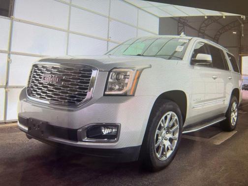 Quicksilver Metallic 2019 GMC Yukon Denali