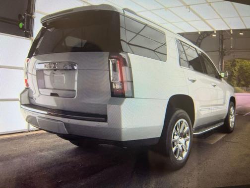 Quicksilver Metallic 2019 GMC Yukon Denali