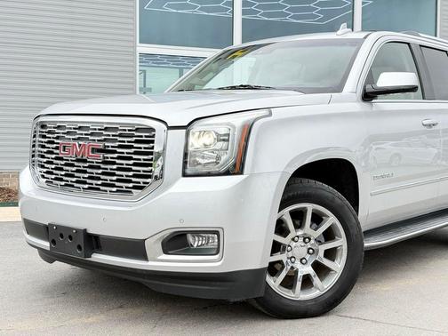 Quicksilver Metallic 2019 GMC Yukon Denali
