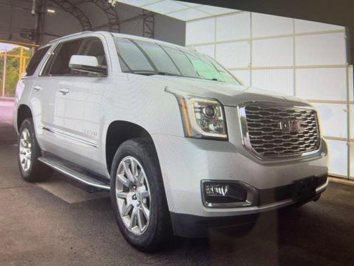 Quicksilver Metallic 2019 GMC Yukon Denali