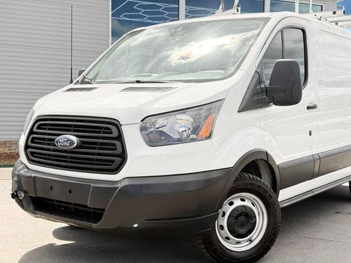 Oxford White 2019 Ford Transit-250 Base
