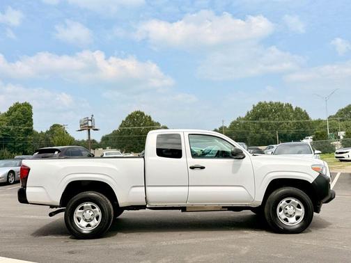 2020 Toyota Tacoma SR