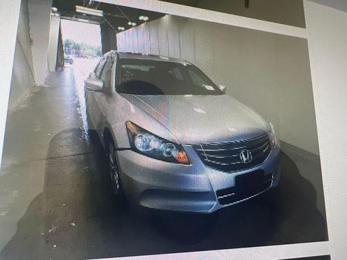 Alabaster Silver Metallic 2011 Honda Accord EX-L