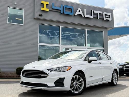 Oxford White 2019 Ford Fusion Hybrid SE