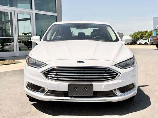 Oxford White 2018 Ford Fusion Hybrid SE
