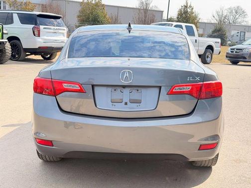 2013 Acura ILX 2.0L Technology