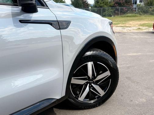 2023 Kia Sorento EX