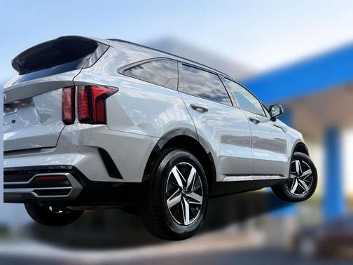 2023 Kia Sorento EX