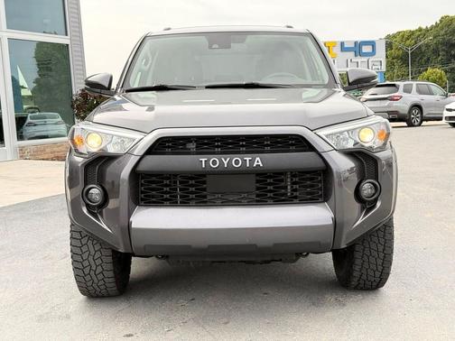 Magnetic Gray Metallic 2020 Toyota 4Runner SR5 Premium