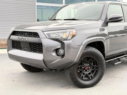 Magnetic Gray Metallic 2020 Toyota 4Runner SR5 Premium