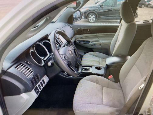 2015 Toyota Tacoma Base