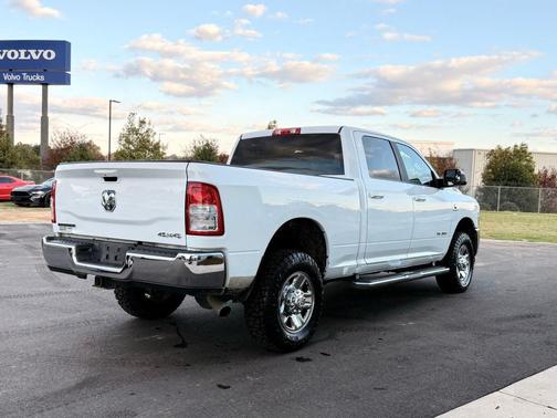 2022 RAM 2500 Big Horn Crew Cab 4x4 6'4' Box
