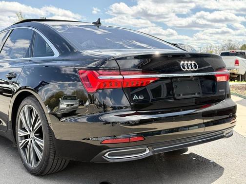 Mythos Black Metallic 2019 Audi A6 45 Premium Plus