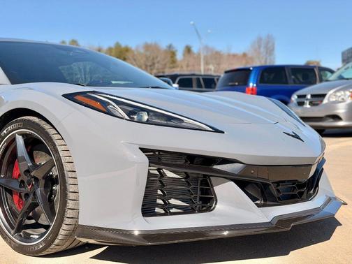 2024 Chevrolet Corvette E-Ray RWD Coupe 3LZ