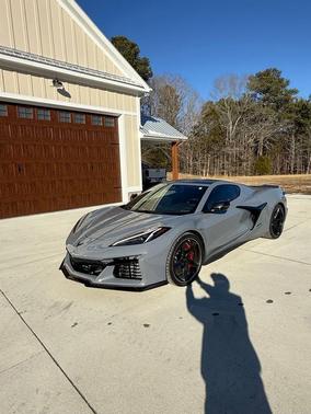 2024 Chevrolet Corvette E-Ray RWD Coupe 3LZ