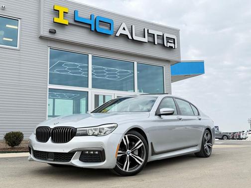 2019 BMW 740 740i