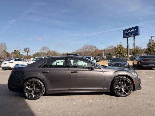 2021 Chrysler 300 S