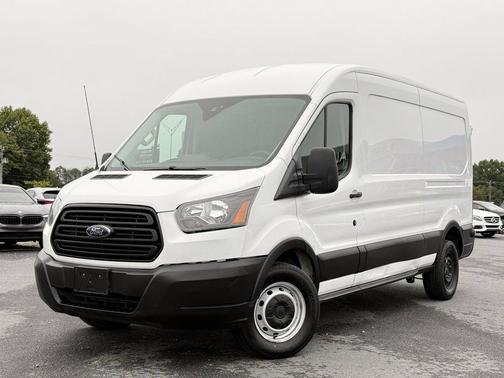 Oxford White 2019 Ford Transit-250 Base