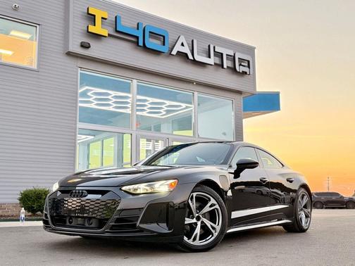 Mythos Black Metallic 2023 Audi e-tron GT Premium Plus quattro