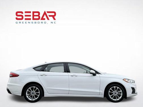 Oxford White 2020 Ford Fusion Hybrid SE
