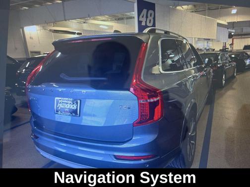 2019 Volvo XC90 T6 Momentum