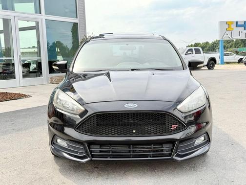 Shadow Black 2016 Ford Focus ST