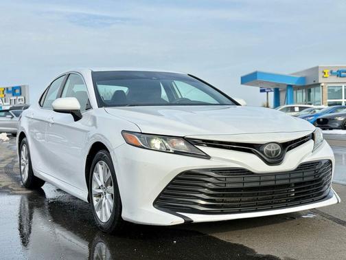 2019 Toyota Camry LE