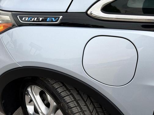 Arctic Blue Metallic 2018 Chevrolet Bolt EV LT