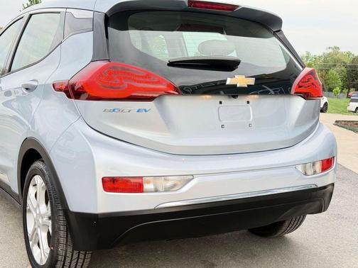Arctic Blue Metallic 2018 Chevrolet Bolt EV LT