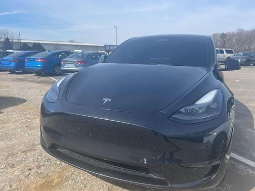 2024 Tesla Model Y Long Range Single Motor Rear-Wheel Drive