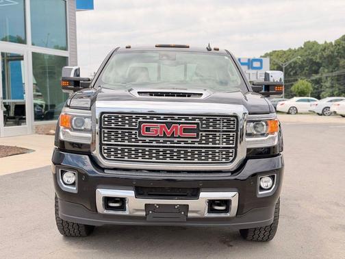 Onyx Black 2019 GMC Sierra 2500 Denali