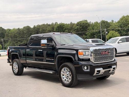 Onyx Black 2019 GMC Sierra 2500 Denali