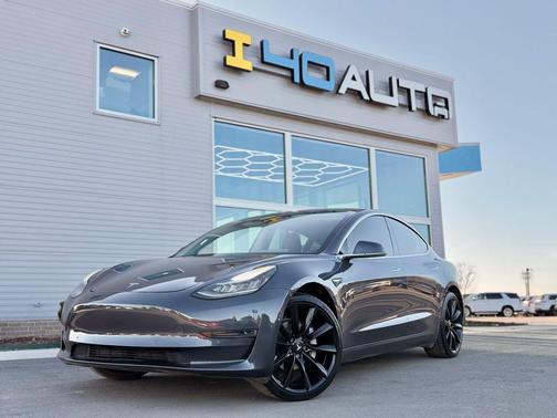 2020 Tesla Model 3 Standard Range