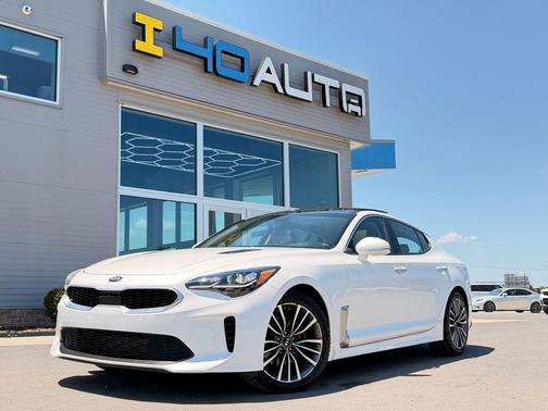 Snow White Pearl 2019 Kia Stinger Premium